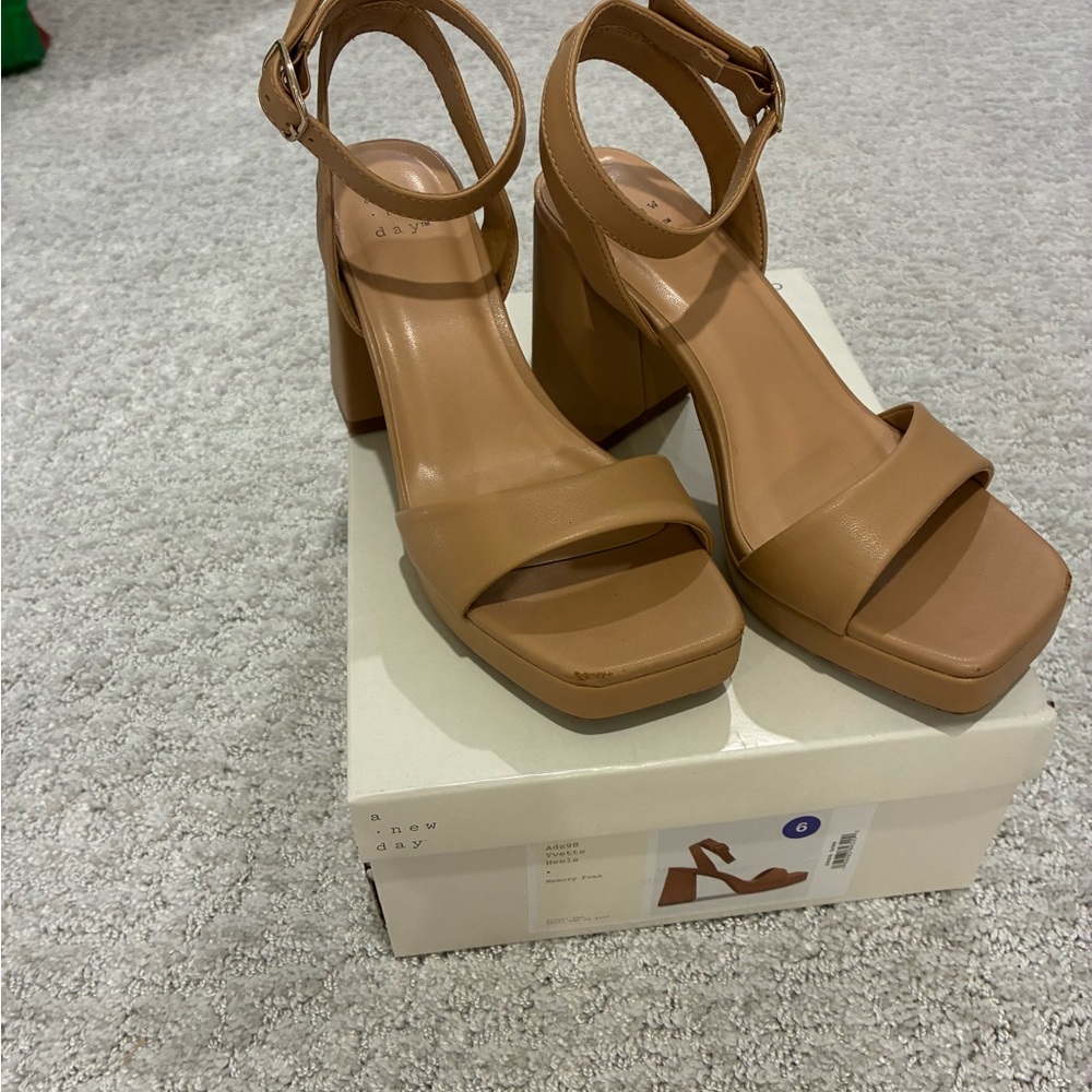 EUC A New Day Tan Platform Sandals with Chunky Sole